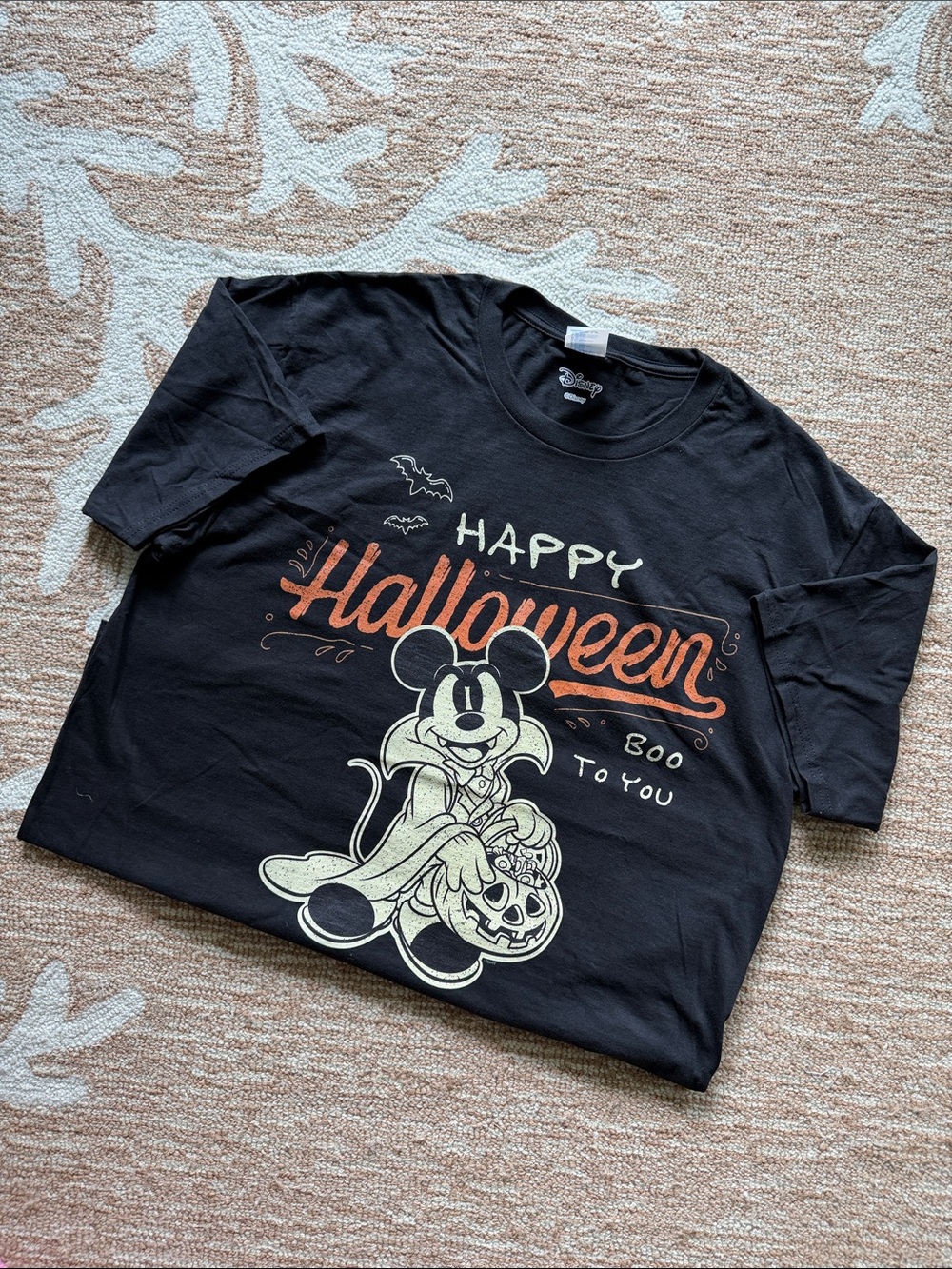 Disney Happy Halloween Boo To You Mickey Mouse Vampire T-shirt UNISEX LARGE